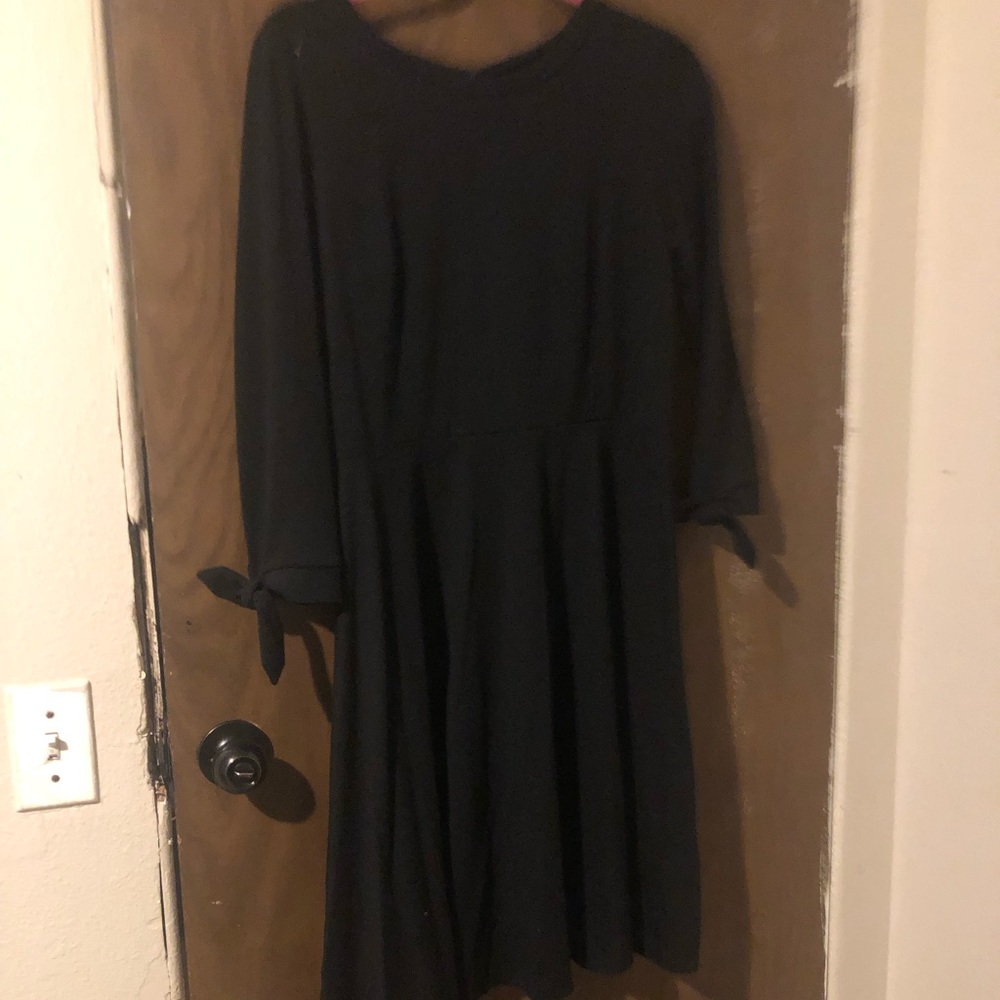 Loft tie  sleeve dress